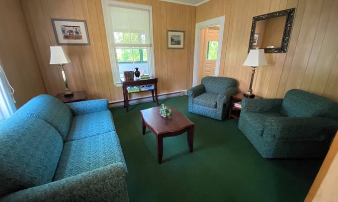 Poland Cabaña | 2 Bedroom Cottage at the 500 acre Poland Spring Resort with lots of onsite activities!