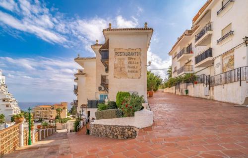 Velilla-Taramay Apartamento | 2 Bedroom Cozy Apartment In Almunecar