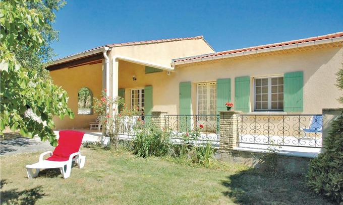Saint-Trinit Casa | 2 Bedroom Cozy Home In Saint Trinit