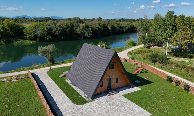 Karlovac Casa | Acogedora casa de 2 dormitorios en Brodani