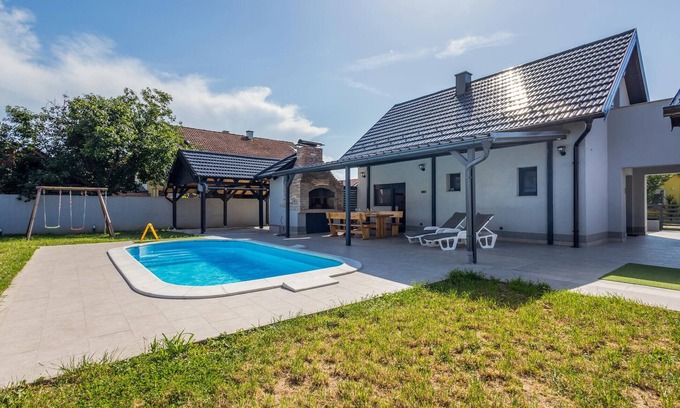 Borovo Casa | Acogedora casa de 2 dormitorios en.