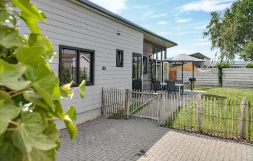 Sint-Annaland Casa | 2 Bedroom Cozy Home In Sint-Annaland