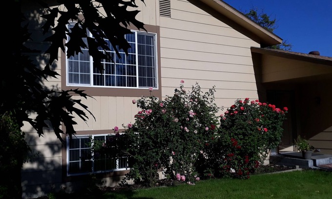 Southeast Boise Casa | 2-bedroom duplex in Boise with WiFi, AC and fenced backyard with patio & gardens