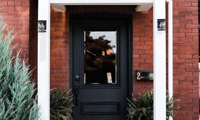 Brantford Apartamento | 2 Bedroom Eclectic Apartment (The Copper Flat) with so much character!