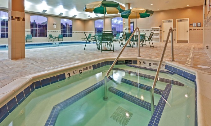 Rochester Condominio | 2 Bedroom | Equipped Suite Near the River