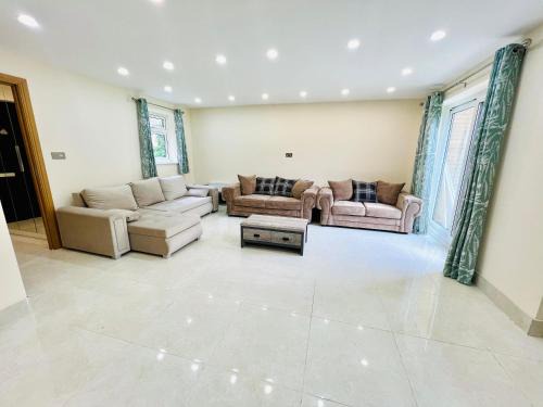 Uxbridge South Apartamento | 2 Bedroom Flat or Appartment near Heathrow with Garden