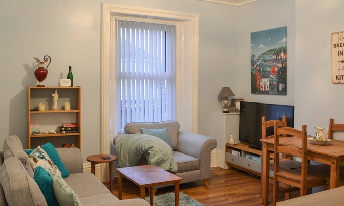 Newbiggin-by-the-Sea Cabina | 2 bedroom accommodation in Newbiggin-by-the-Sea