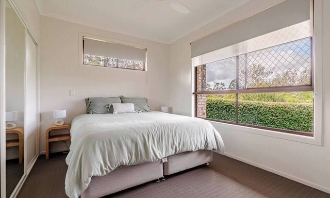 Nerang Cabaña | 2 Bedroom Granny Flat in Nerang with Shared Pool!