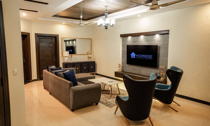 Rawalpindi Casa | 2 Bedroom Ground Unit w/ Home Office by Homrise