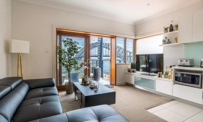 Kirribilli Apartamento | 2 Bedroom Home in Kirribilli with a Great View