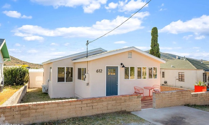 Bisbee Casa | 2-bedroom house in enchanting Bisbee with AC and front and rear decks.
