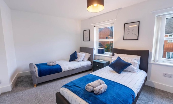 Aylesbury Casa | 2 bedroom house with free Parking, Aylesbury, Johns st