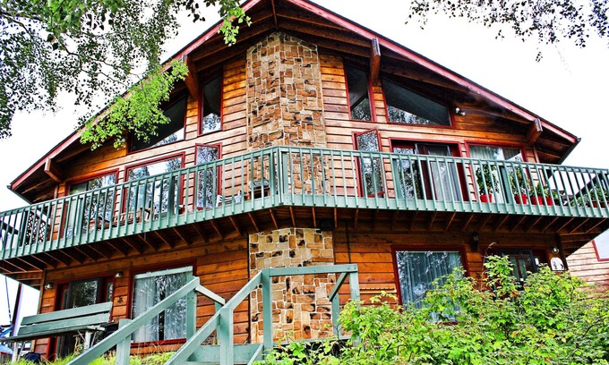 Soldotna Apartamento | Hideaway del río Kenai de 2 habitaciones, ubicado justo en el río Kenai.