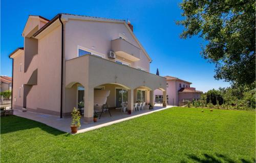 Sarsoni Apartamento | 2 Bedroom Lovely Apartment In Viskovo