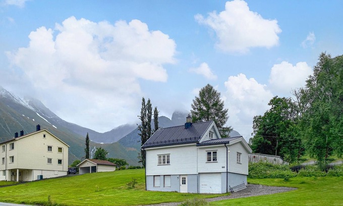 Innfjorden Casa | Hermosa casa en Innfjorden con cocina