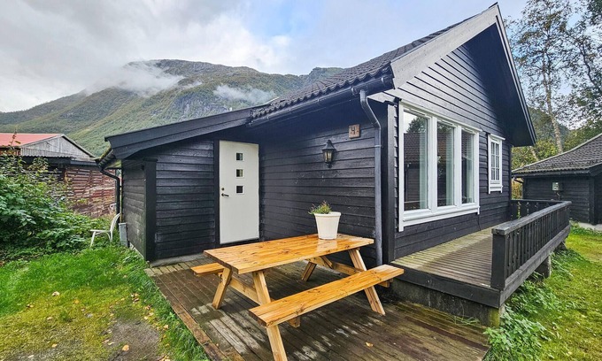 Roldal Casa | 2 bedroom lovely home in Røldal