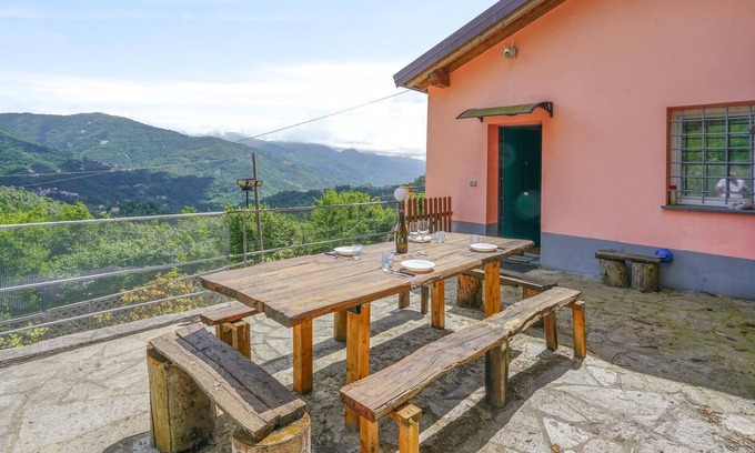 Garbarini Casa | Bonita casa en Tribogna con WiFi