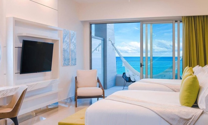Punta Sam Apartamento | 2 Bedroom Luxury Beach Front Resort