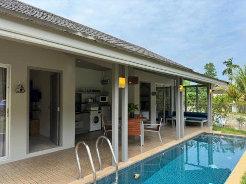 Sa Khu Villa | 2 bedroom neer phuket airport