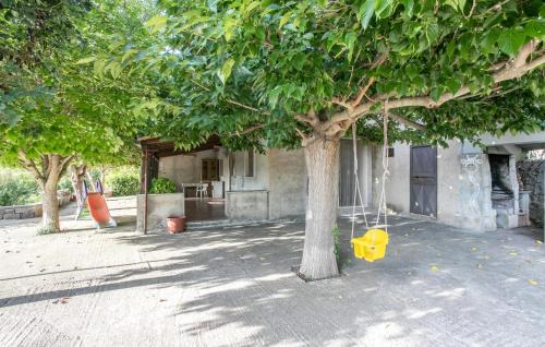 Monterosso Almo Casa | 2 Bedroom Nice Home In Monterosso Almo