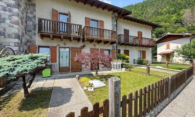 Bagolino Casa | 2 bedroom pet friendly home in Cerreto