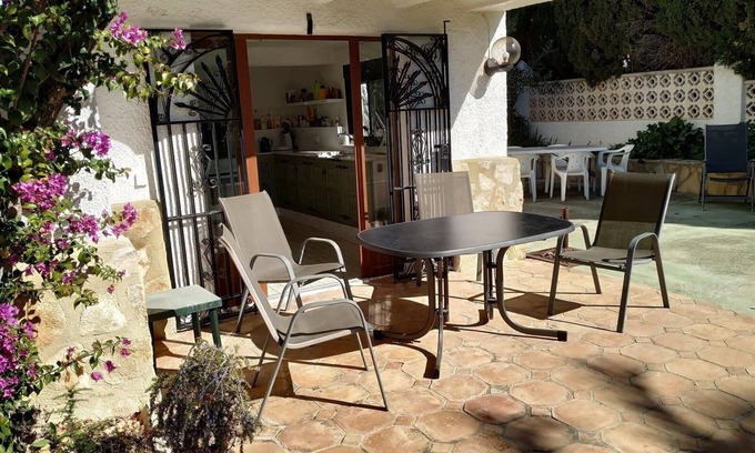 Montgo de Toscamar Apartamento | Alquiler de apartamento de 2 dormitorios junto a la piscina en Jávea (Montgo)