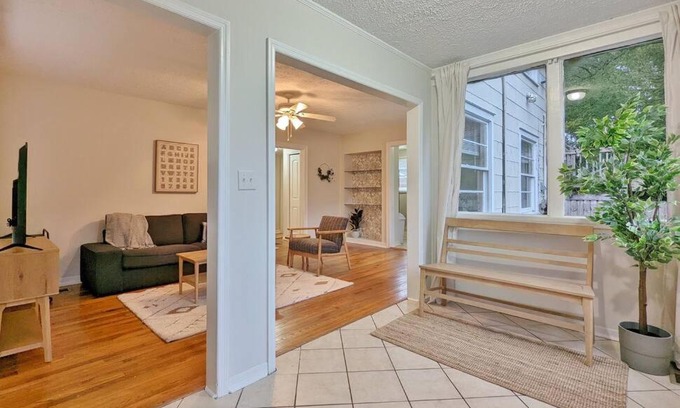 Avondale Casa | 2 Bedroom Retreat in Historic Avondale