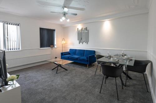 Stoke-on-Trent Apartamento | 2-bedroom- Stoke-on-Trent-Sleeps 5-PetsOk