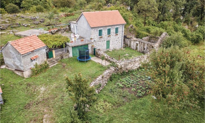 Krusevice Casa | 2 Bedroom Stunning Home In Herceg Novi