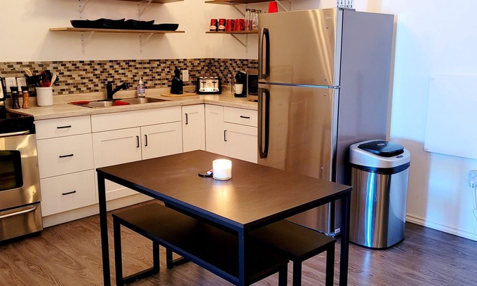 Esterhazy Casa | 2 bedroom suite with laundry & kitchen. Private entrance & parking.