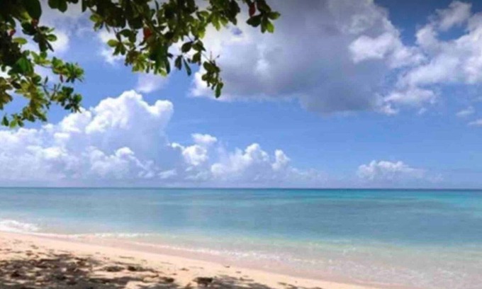 Fitts Village Casa | 2 Bedroom Town House with Pool opposite the beach West Coast St James Barbados.