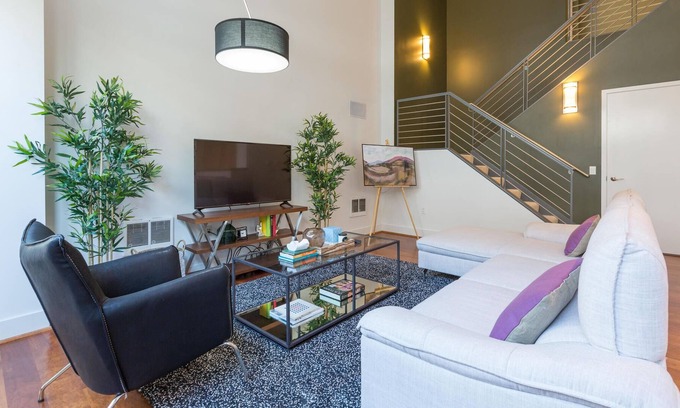South of Market Casa | 2 Bedroom Townhouse in SOMA