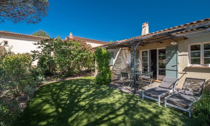 La Motte Casa | 2 BEDROOM TOWNHOUSE WITH GARDEN (N°507)