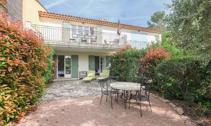 La Motte Casa | 2 BEDROOM TOWNHOUSE WITH GARDEN (N°562)