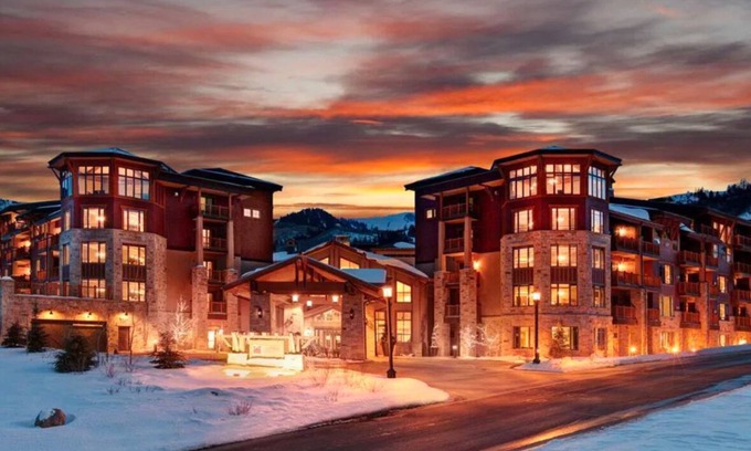 Park City Villa | 2-bedroom villa in marvelous Park City with fitness room, WiFi, AC