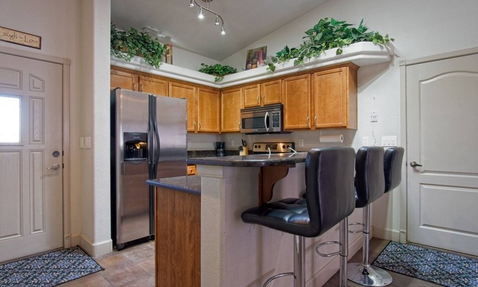 Lake Havasu City Villa | Villa de lujo de 2 dormitorios con garaje privado, barco profundo