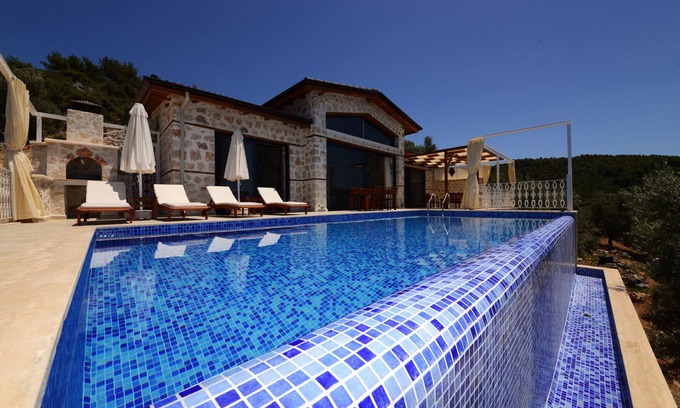 Uzumlu Casa | 2 Bedroom Villa with Secluded Heated Pool & Views