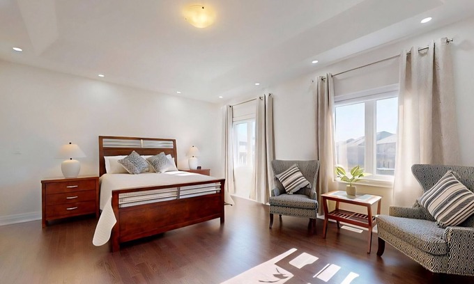 Vaughan Casa | 2 bedroom with ensuite near Klienburg Ontario