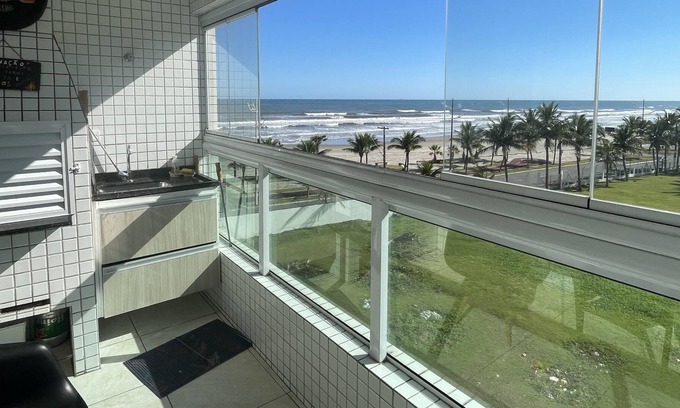 Solemar Apartamento | 2 bedrooms 1 suit 2 wc. wifi. 1+ parking spaces for up to 7 people seafront barbecue pool