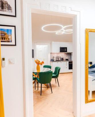 Lagymanyos Apartamento | 2 bedrooms and 1 living room Your modern home in Budapest