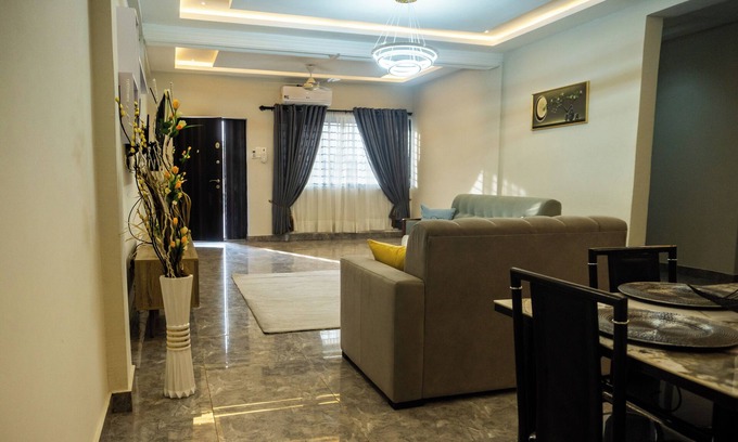 Sekondi-Takoradi Apartamento | 2 bedrooms apartment, 4 guests, Starlink WiFi, DSTV, Netflix, free parking