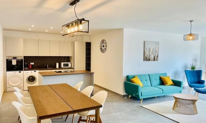 Bonnevoie Apartamento | 2 bedrooms with Terrace and Parking