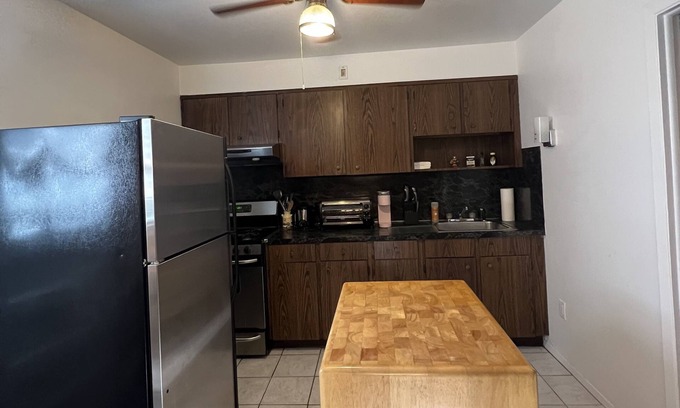 Northwest Yonkers Casa | 2 beds one queen and 1 twin bed