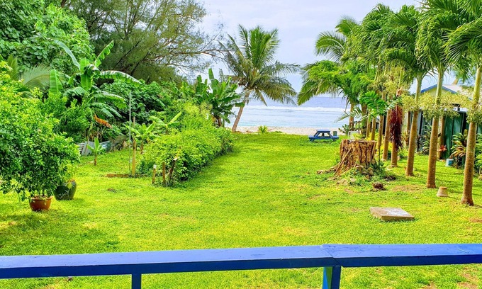 Avarua Cabaña | 2 BR, 2 bath, with lovely quiet beach, closeby Avarua town, Tamarind restaurant