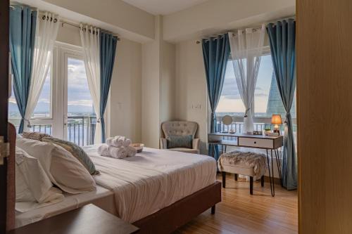 Iloilo Apartamento | 2 BR 5 pax Spacious Elegant Condo in Saint Dominique, Megaworld, Iloilo City