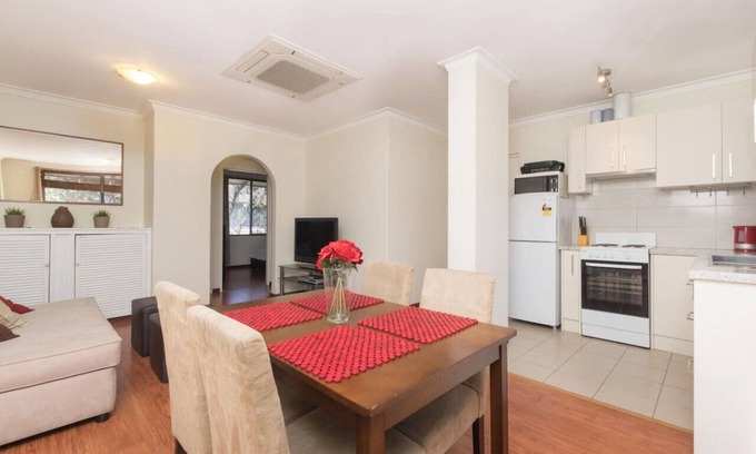 Mount Lawley Apartamento | 2 BR getaway! 4.8km to CBD & 10km to airport