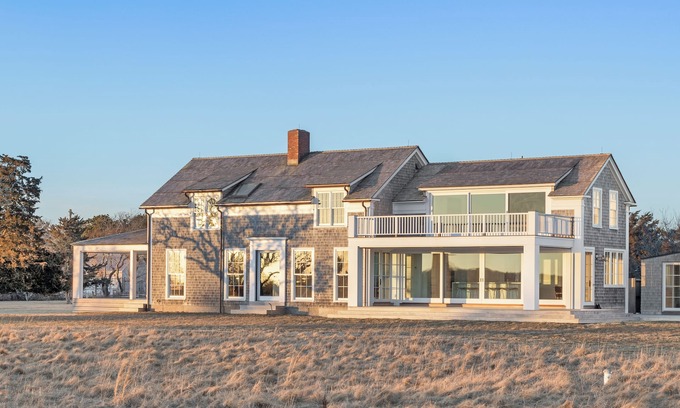 Chilmark Casa | 2 BR, Modern Main House, private beach, AC, Wifi, Modern Luxury, Fireplace