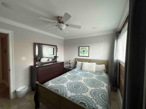 Highlands - Perkins Apartamento | 2 br Steps from Tiger Stadium