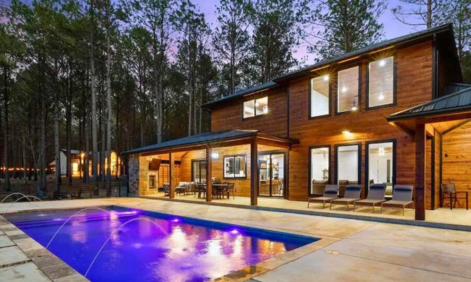 Broken Bow Cabina | 2 Cabins | Dog-Friendly | Private Heated Pools