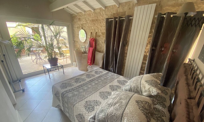 Chateauneuf-de-Gadagne Cama Y Desayuno | 2 Chambres Chez L'habitant Avec Piscine et Poolhouse